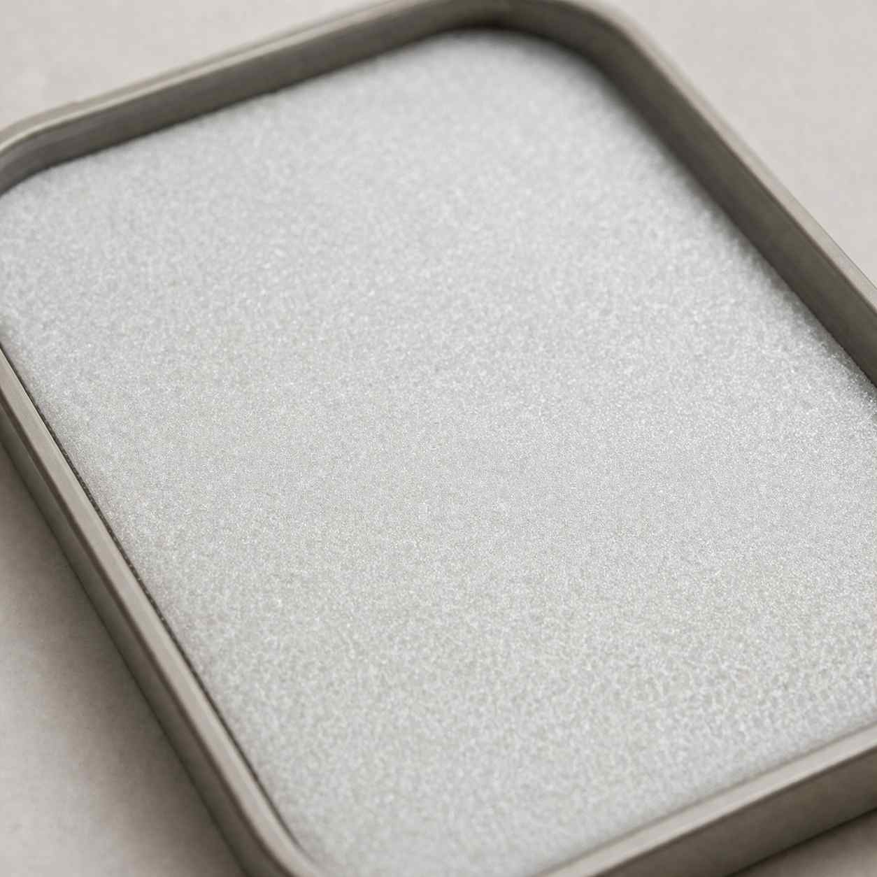 Redgrass hydration paper placed on wet palette foam with proper water saturation